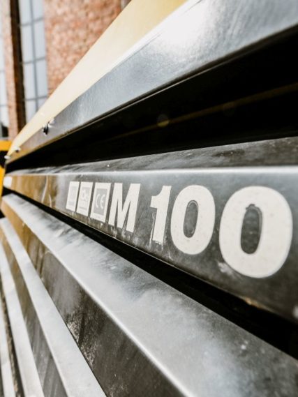 Gelber Käser mobiler Kompressor