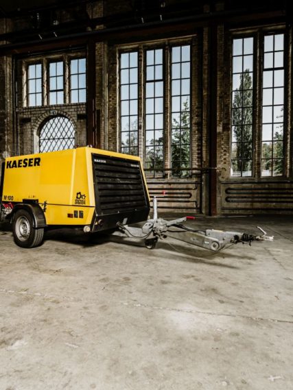 Gelber Käser mobiler Kompressor